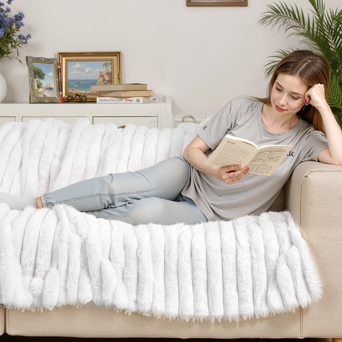 Faux Fur Throw Blanket 50x60 in, Soft Cozy Couch and Bed Thr - view 8